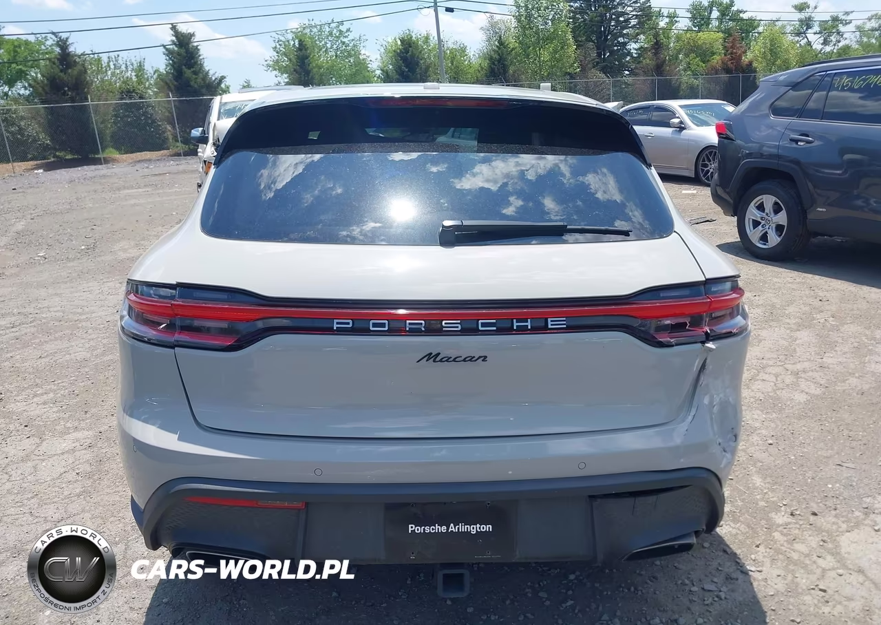 2025 Porsche Macan T VIN:WP1AA2A5XSLB02154 - 16