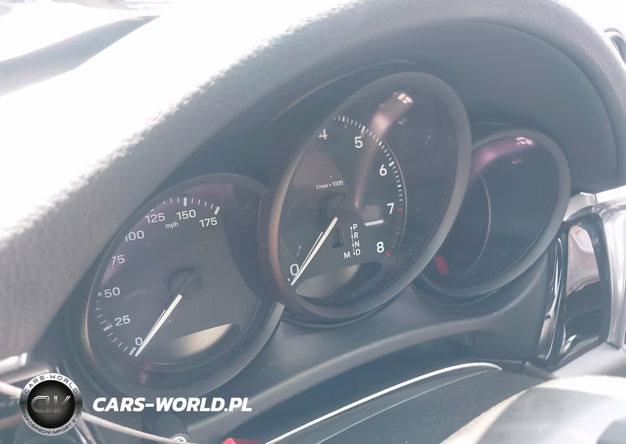 2025 Porsche Macan T VIN:WP1AA2A5XSLB02154 - 7