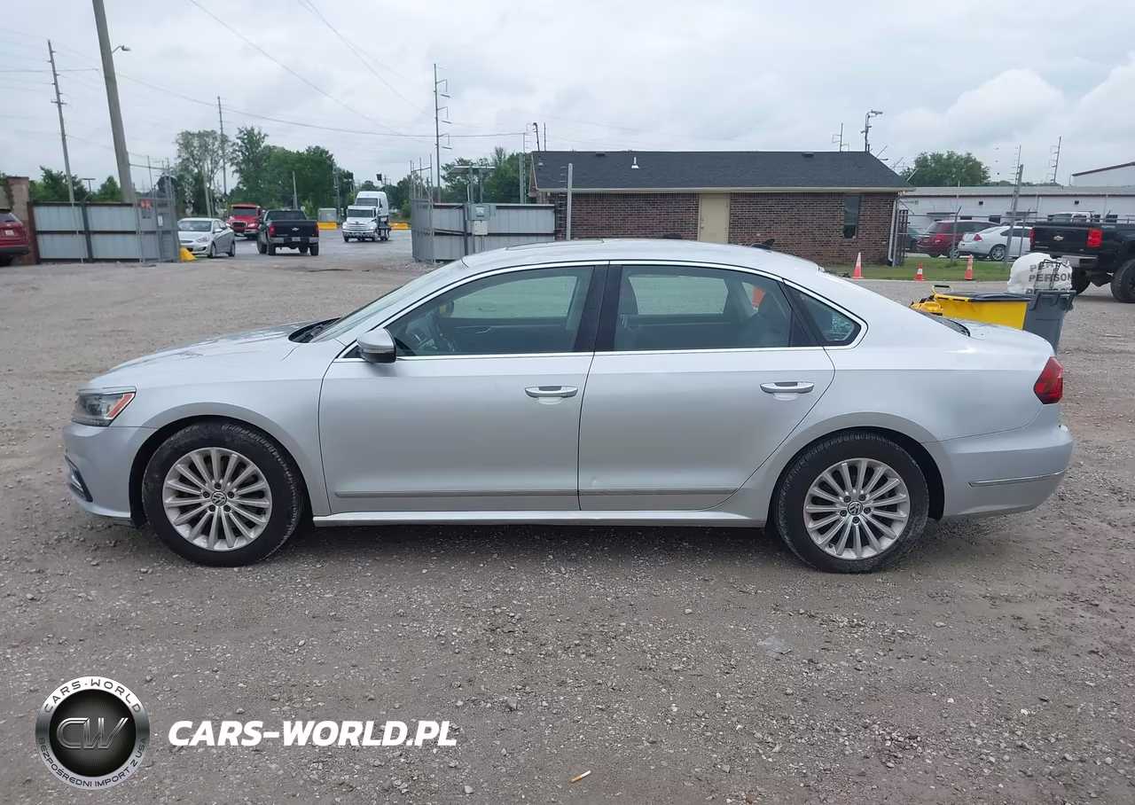 2017 Volkswagen Passat 1.8T Se VIN:1VWBT7A31HC000243 - 14