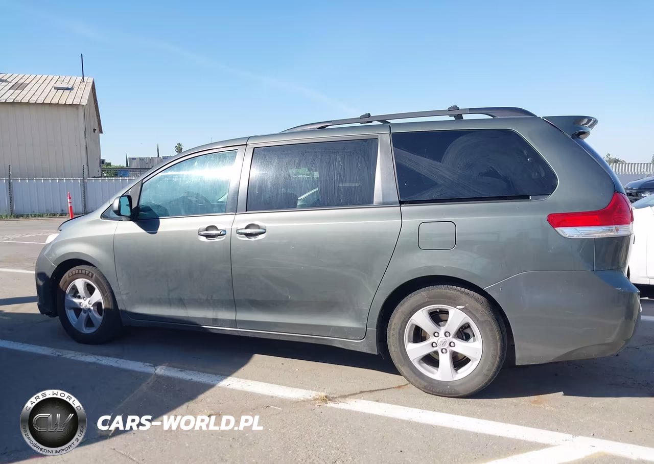 2013 Toyota Sienna Xle V6 8 Passenger VIN:5TDYK3DC5DS349533 - 15