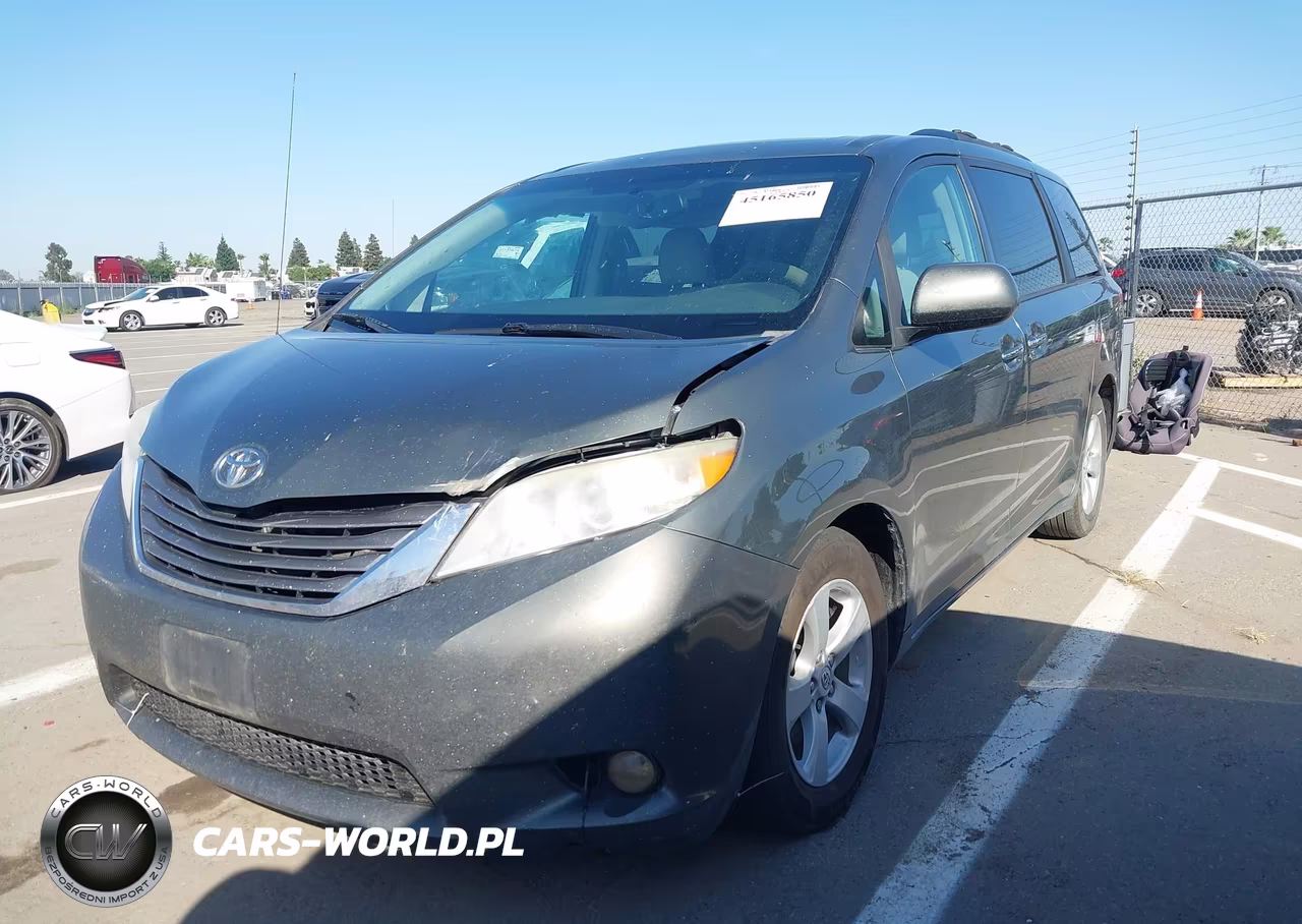 2013 Toyota Sienna Xle V6 8 Passenger VIN:5TDYK3DC5DS349533 - 2