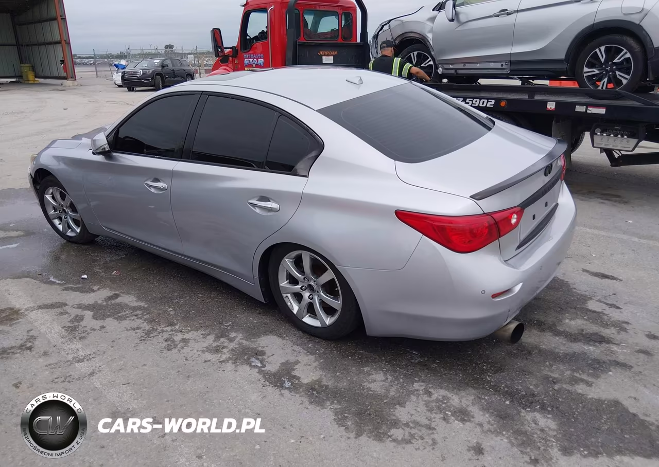 2014 Infiniti Q50 Premium VIN:JN1BV7AR6EM698942 - 3