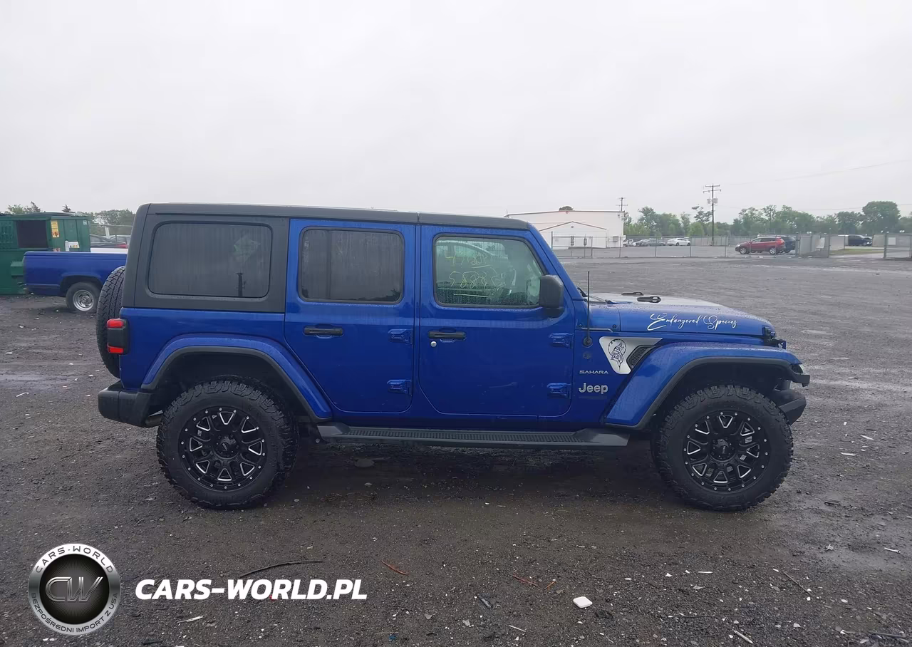 2018 Jeep Wrangler Unlimited Sahara 4X4 VIN:1C4HJXEGXJW244879 - 13