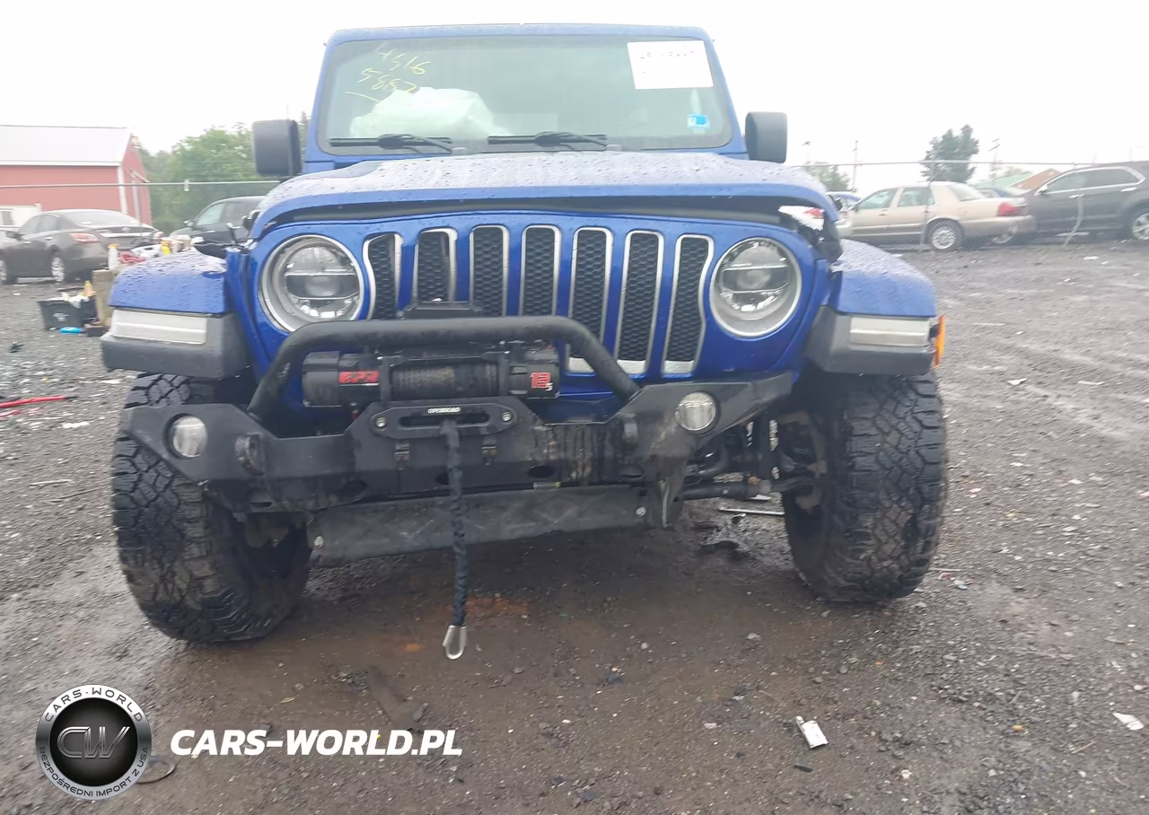 2018 Jeep Wrangler Unlimited Sahara 4X4 VIN:1C4HJXEGXJW244879 - 6