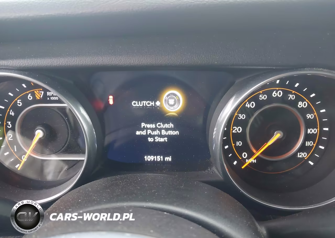 2018 Jeep Wrangler Unlimited Sahara 4X4 VIN:1C4HJXEGXJW244879 - 7