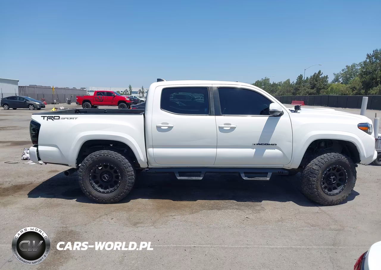2021 Toyota Tacoma Trd Sport VIN:3TMAZ5CN7MM141147 - 12