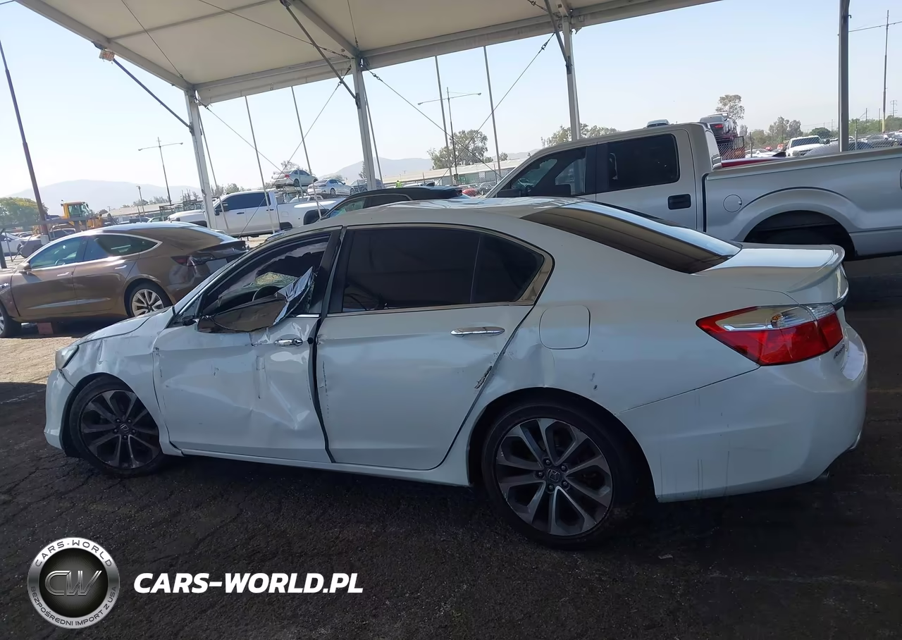 2015 Honda Accord Sport VIN:1HGCR2F59FA237799 - 13