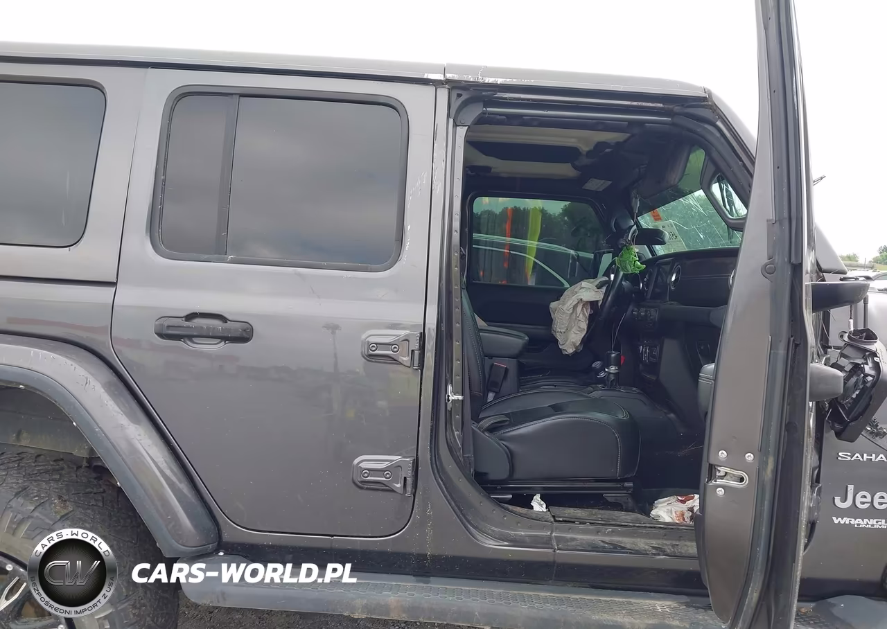 2021 Jeep Wrangler Unlimited Sahara 4X4 VIN:1C4HJXEN2MW731951 - 5
