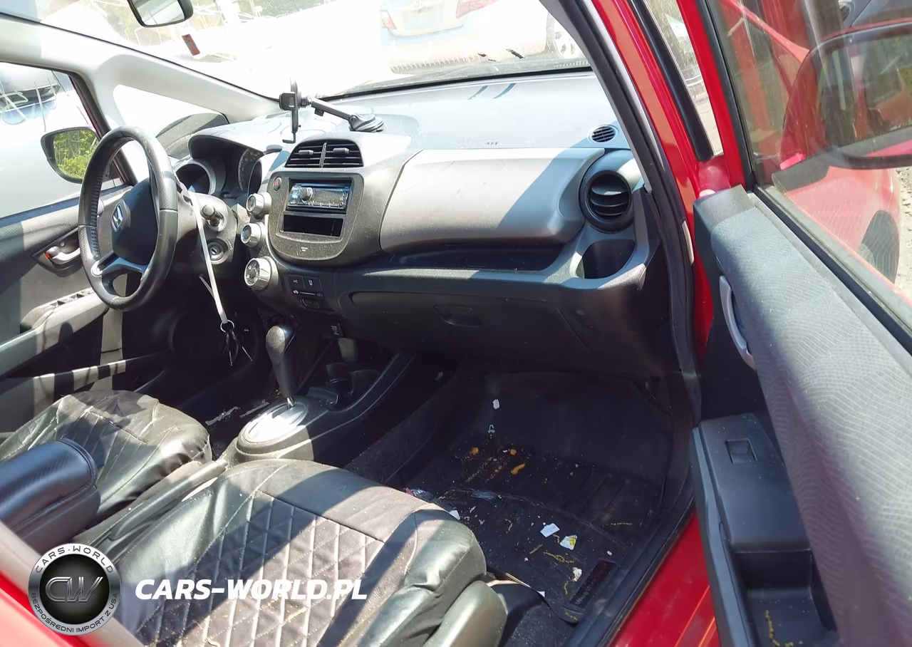 2009 Honda Fit Sport VIN:JHMGE884X9S014445 - 5