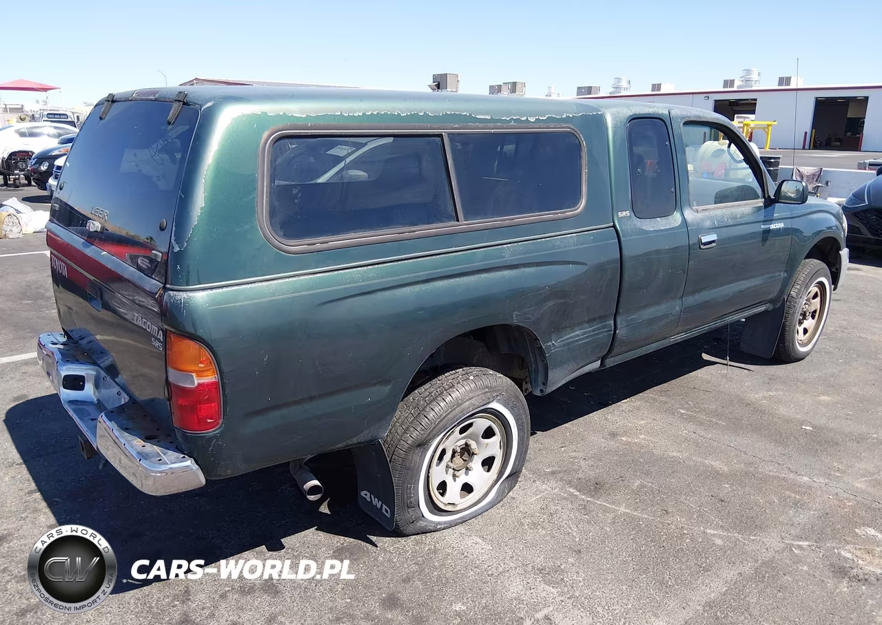 1999 Toyota Tacoma VIN:4TAWM72N2XZ499014 - 4