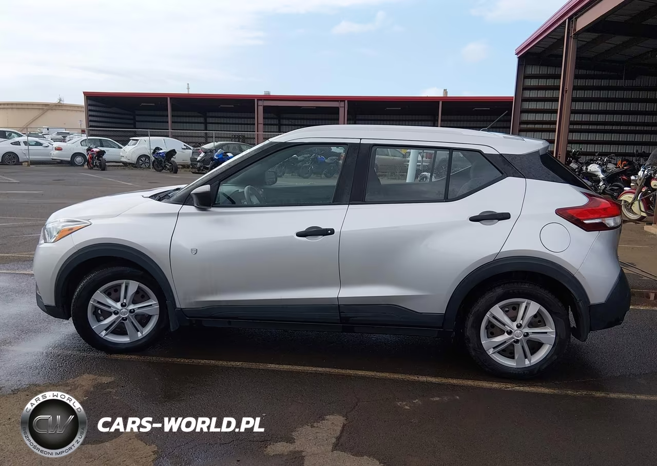 2018 Nissan Kicks S VIN:3N1CP5CU4JL536039 - 14