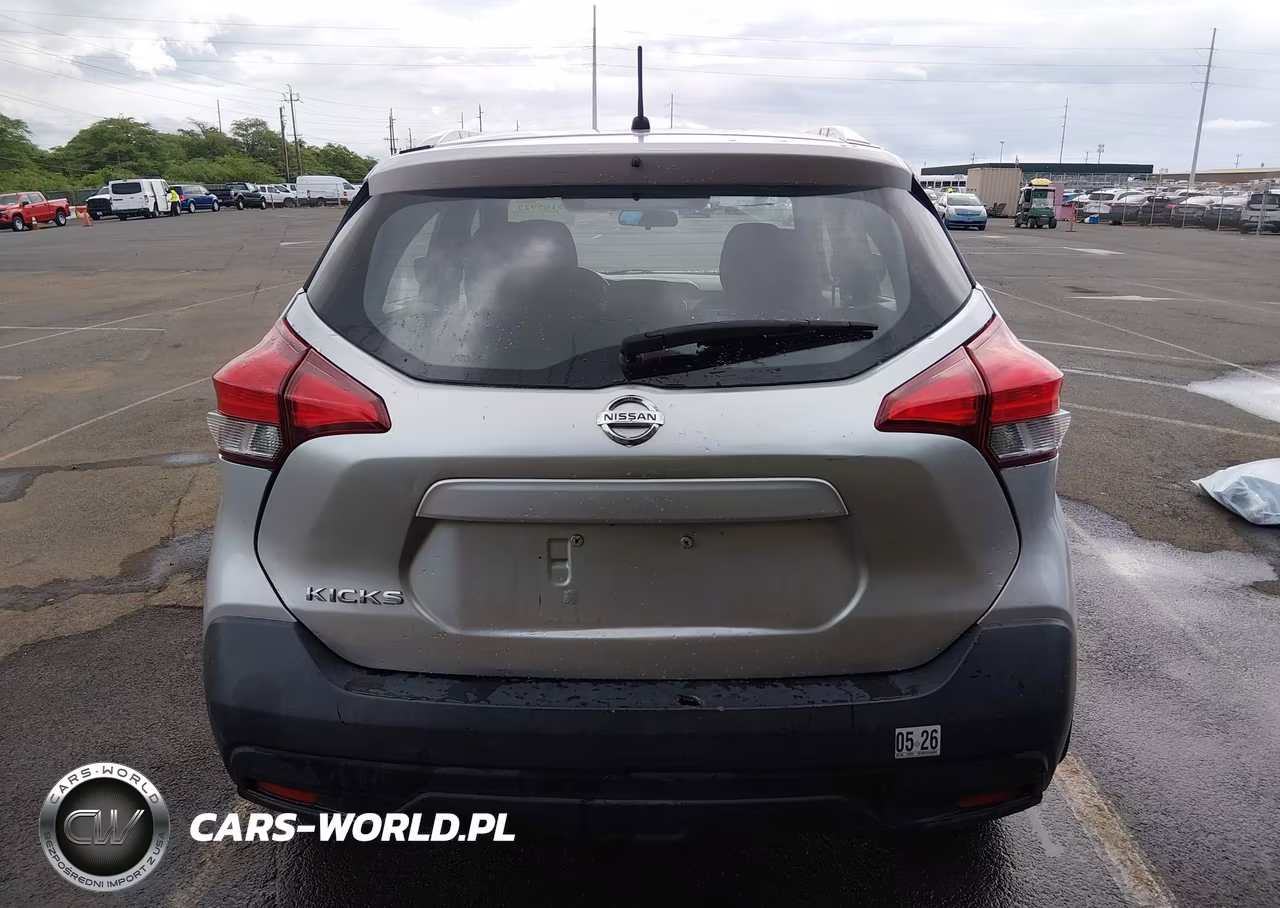 2018 Nissan Kicks S VIN:3N1CP5CU4JL536039 - 16