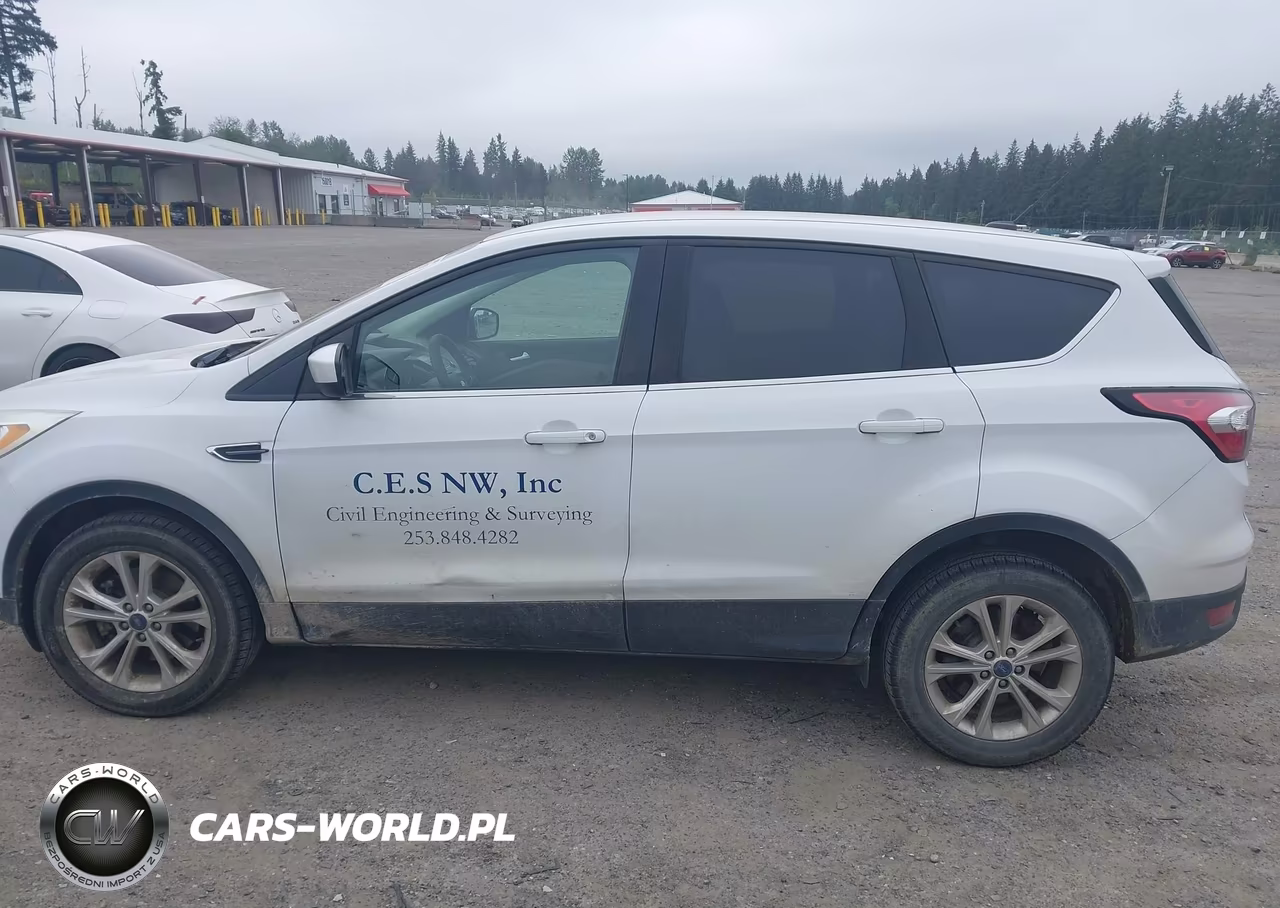 2017 Ford Escape Se VIN:1FMCU9GD4HUD66686 - 14