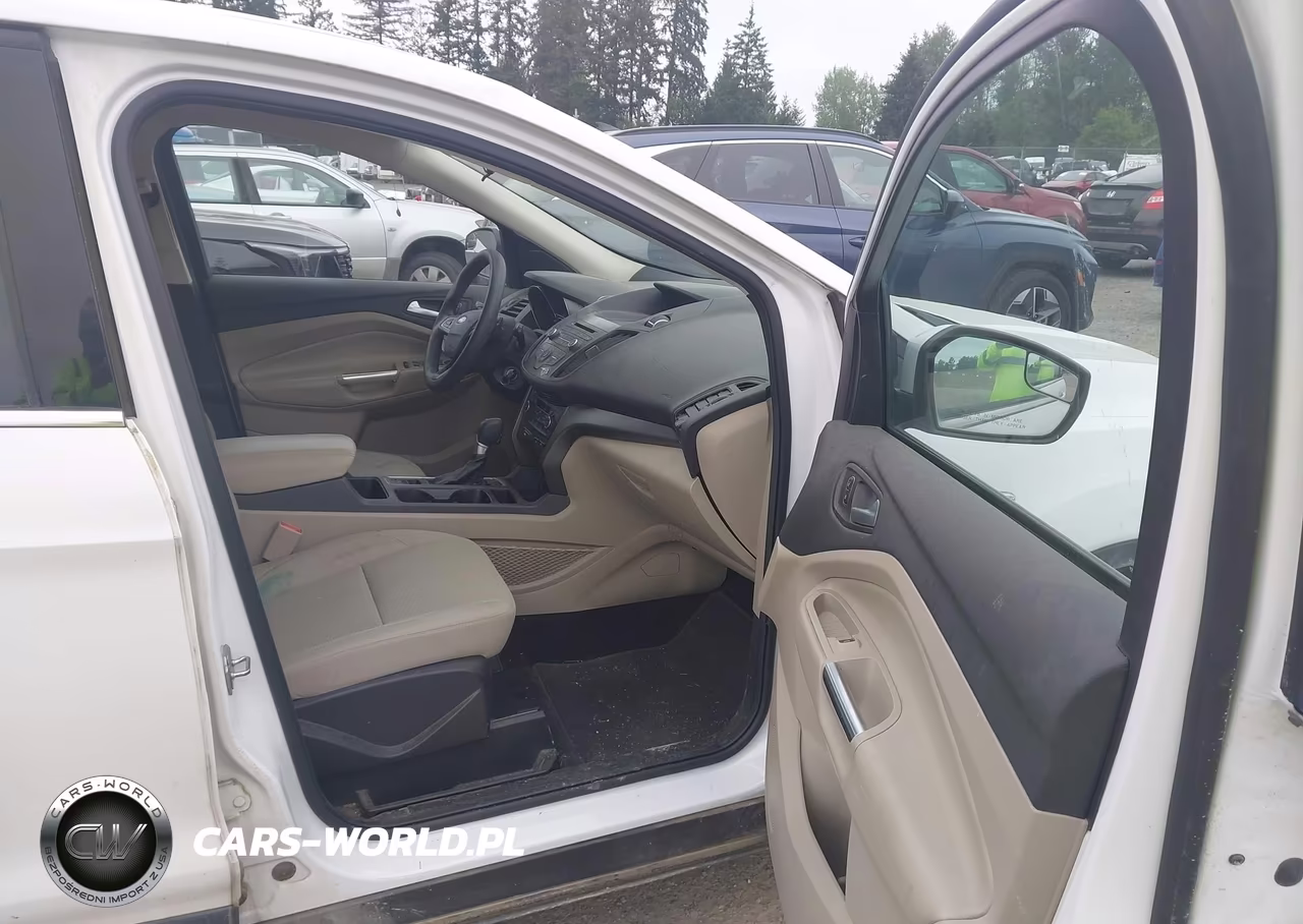 2017 Ford Escape Se VIN:1FMCU9GD4HUD66686 - 5