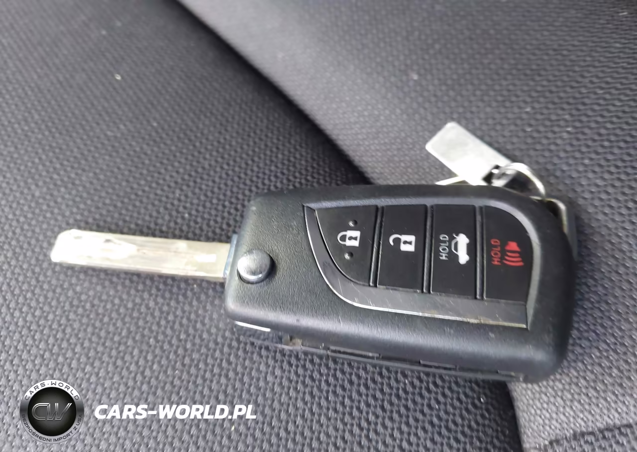 2021 Toyota Corolla Le VIN:JTDEPMAE0MJ126426 - 11