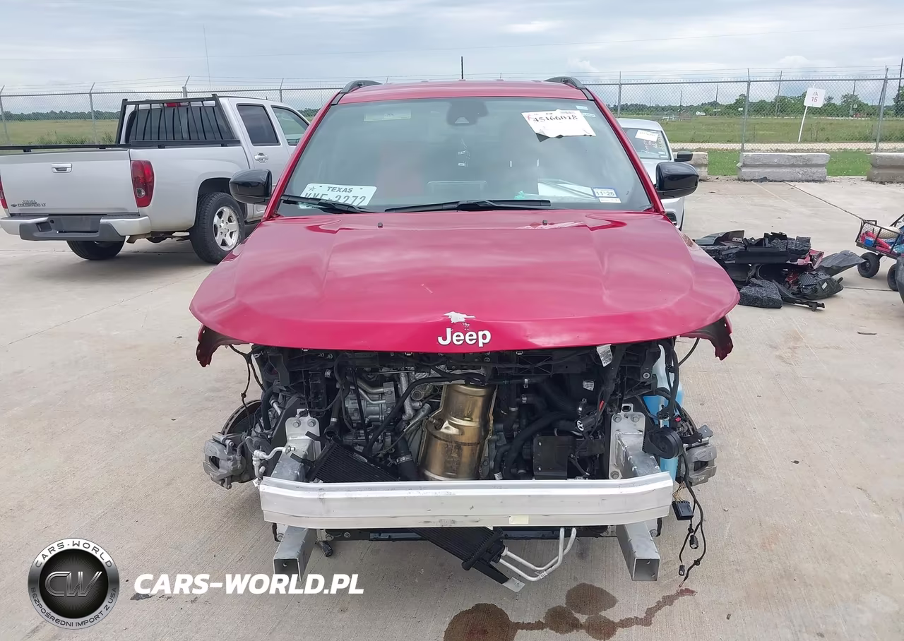 2025 Jeep Compass Latitude 4X4 VIN:3C4NJDBN1ST527389 - 12