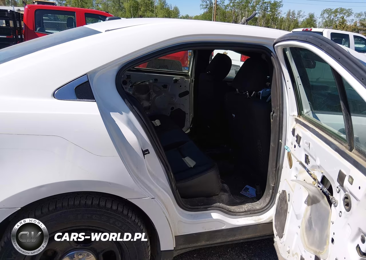 2018 Ford Police Interceptor VIN:1FAHP2L82JG141601 - 8