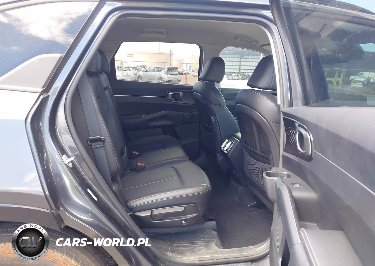 2023 Kia Sorento S VIN:5XYRL4LC0PG190057 - 8