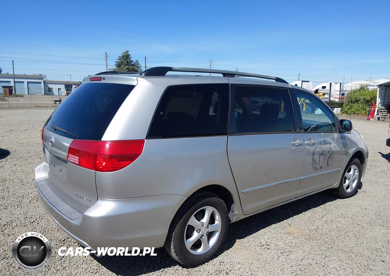 2004 Toyota Sienna Le VIN:5TDZA23CX4S100244 - 4
