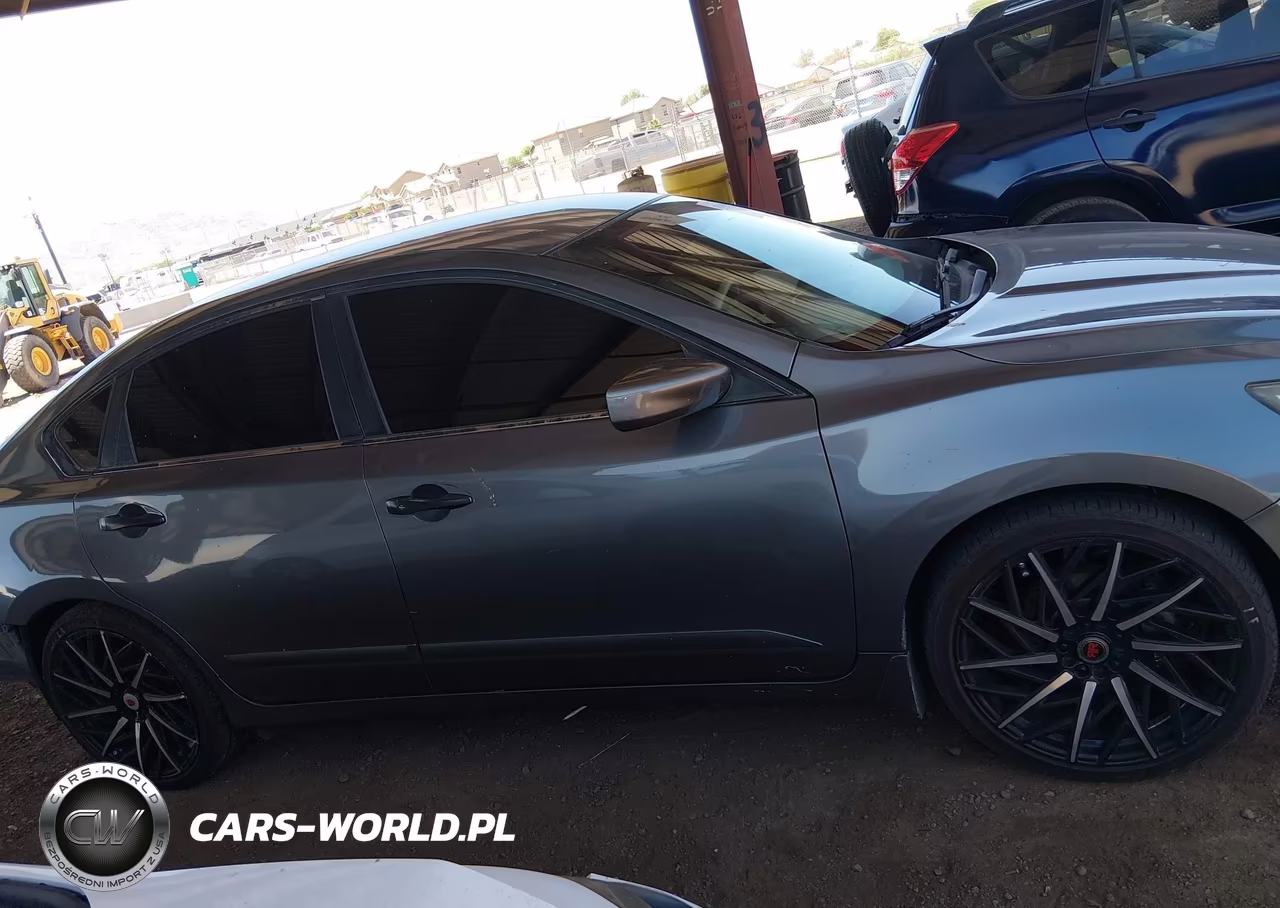 2017 Nissan Altima 2.5 S VIN:1N4AL3AP5HN334134 - 14