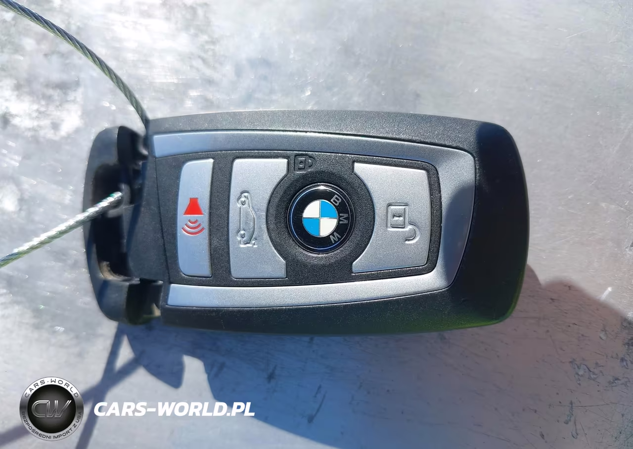 2015 BMW M4 VIN:WBS3R9C57FK334403 - 11
