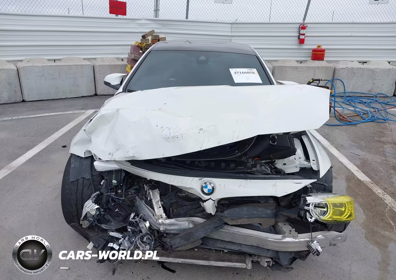 2015 BMW M4 VIN:WBS3R9C57FK334403 - 12