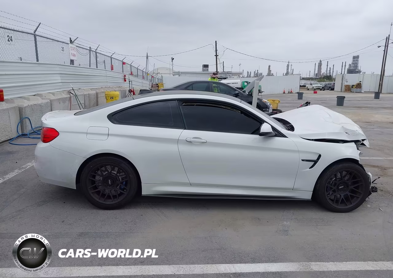 2015 BMW M4 VIN:WBS3R9C57FK334403 - 13