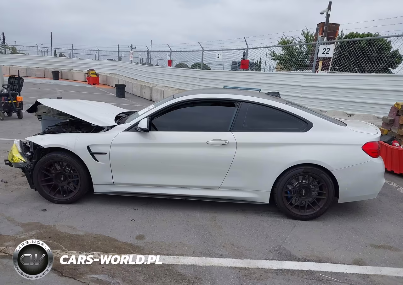 2015 BMW M4 VIN:WBS3R9C57FK334403 - 14