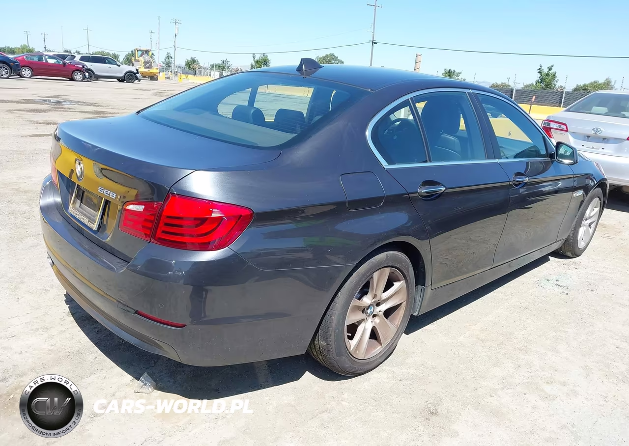 2013 BMW 528I VIN:WBAXG5C51DDY35549 - 4