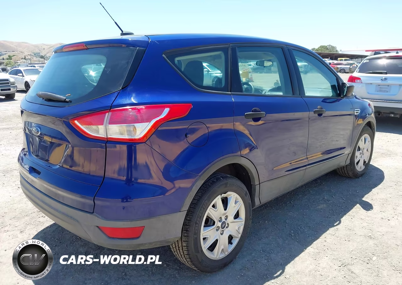 2016 Ford Escape S VIN:1FMCU0F7XGUC12439 - 4
