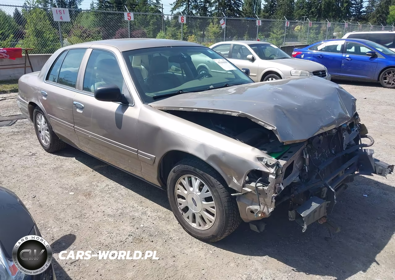 2004 Ford Crown Victoria Lx