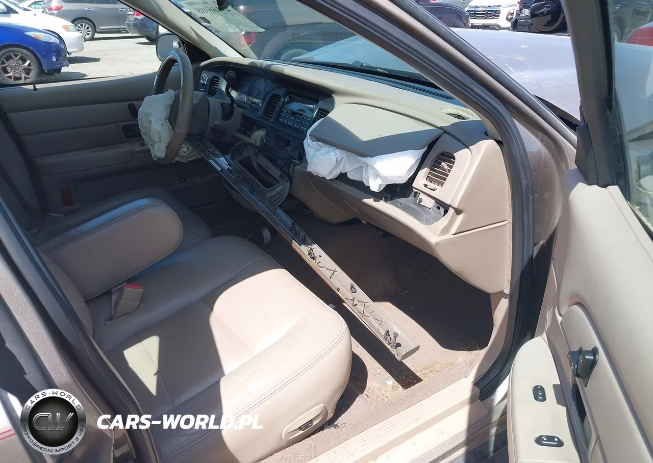 2004 Ford Crown Victoria Lx VIN:2FAFP74W44X170565 - 5