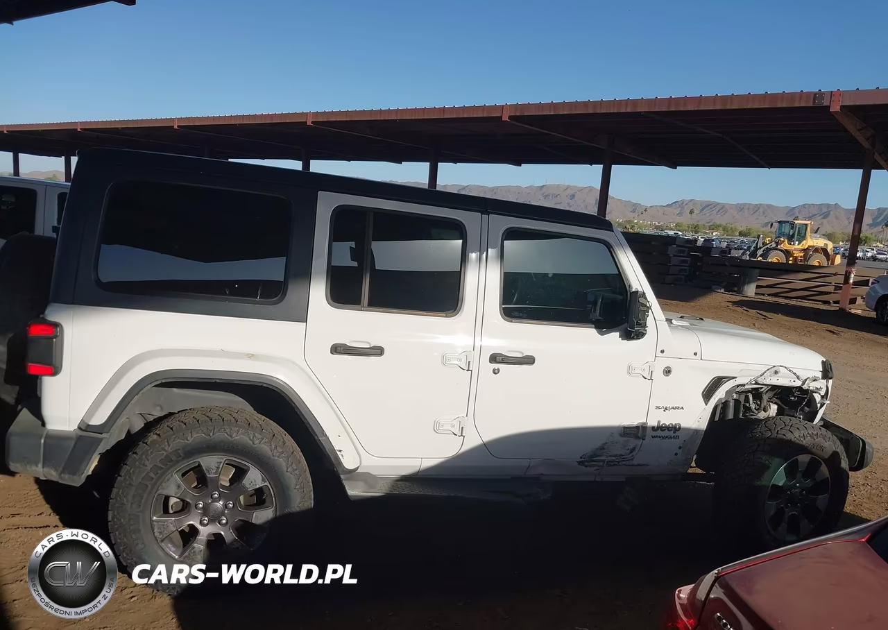 2018 Jeep Wrangler Unlimited Sahara 4X4 VIN:1C4HJXEN7JW220103 - 14