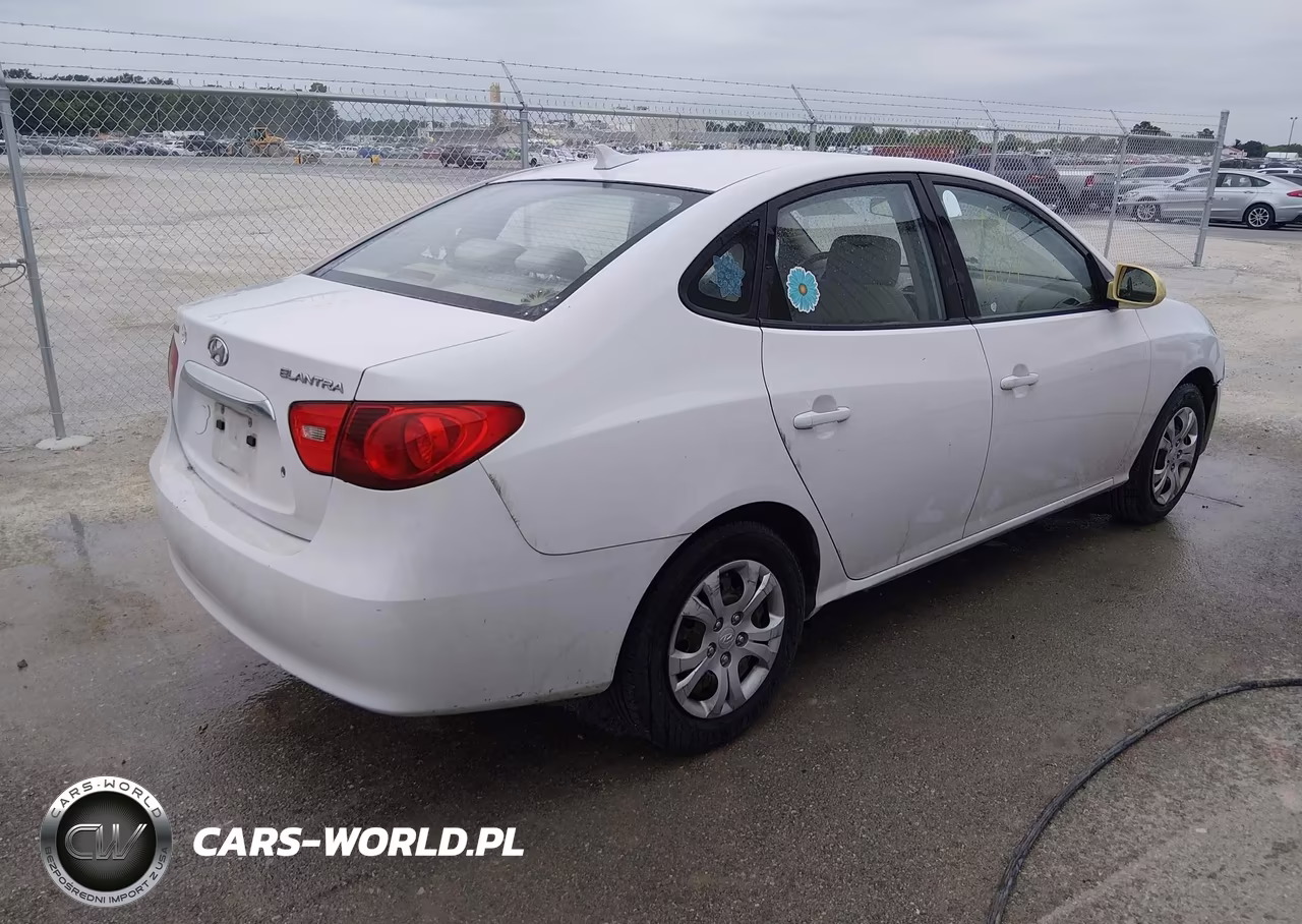 2010 Hyundai Elantra Gls VIN:KMHDU4AD2AU838289 - 4
