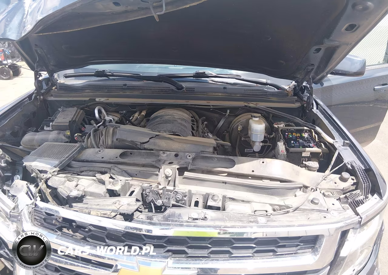 2019 Chevrolet Tahoe Lt VIN:1GNSCBKC9KR169183 - 10