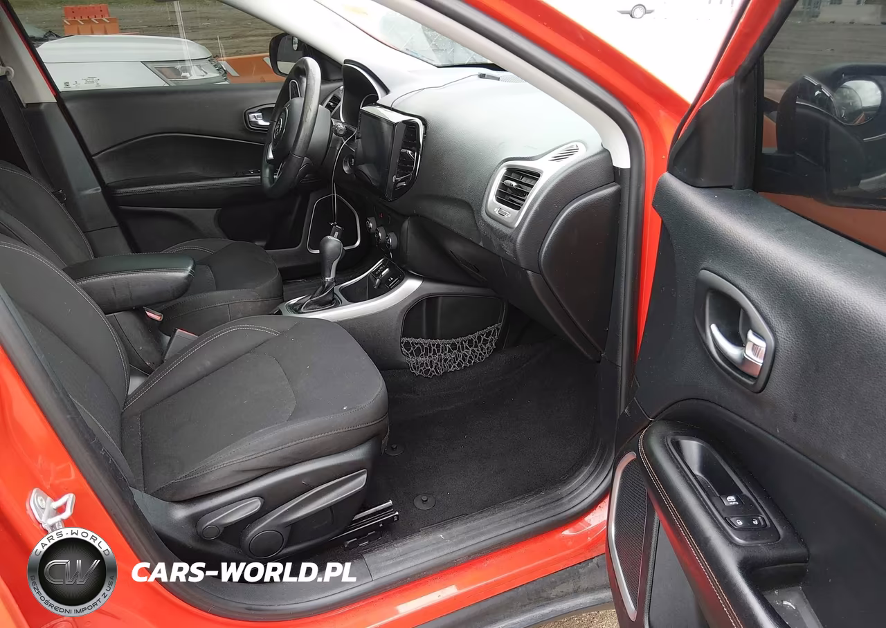 2018 Jeep Compass Sport Fwd VIN:3C4NJCAB6JT286560 - 5