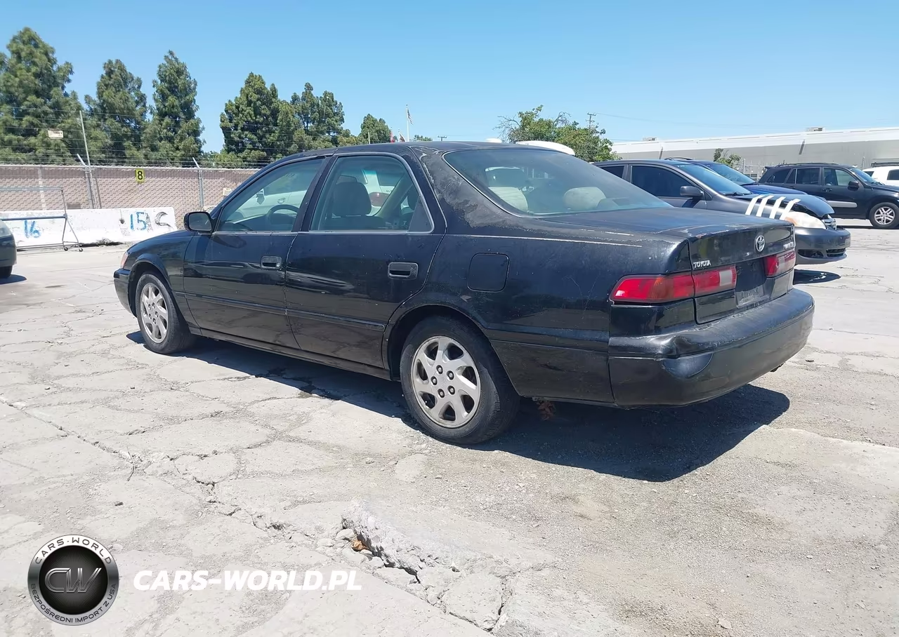 1998 Toyota Camry Le VIN:4T1BG22KXWU262927 - 3