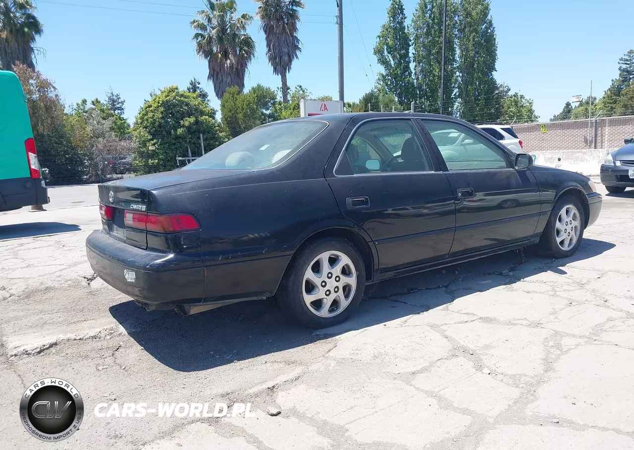 1998 Toyota Camry Le VIN:4T1BG22KXWU262927 - 4