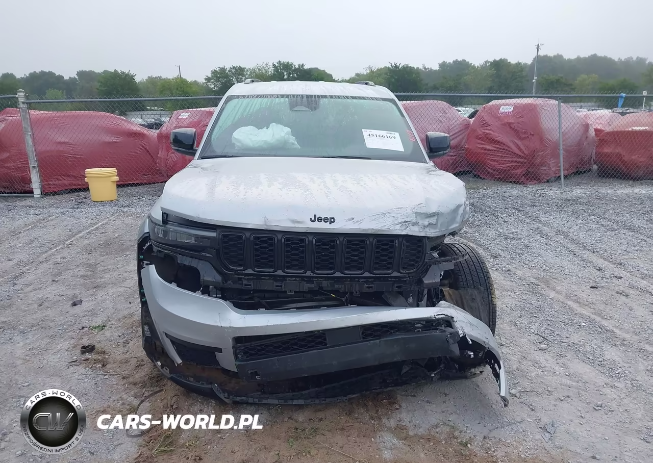 2024 Jeep Grand Cherokee L Altitude 4X2 VIN:1C4RJJAG4R8509156 - 11