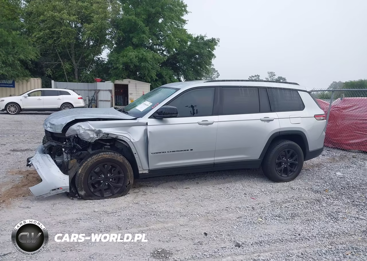 2024 Jeep Grand Cherokee L Altitude 4X2 VIN:1C4RJJAG4R8509156 - 13