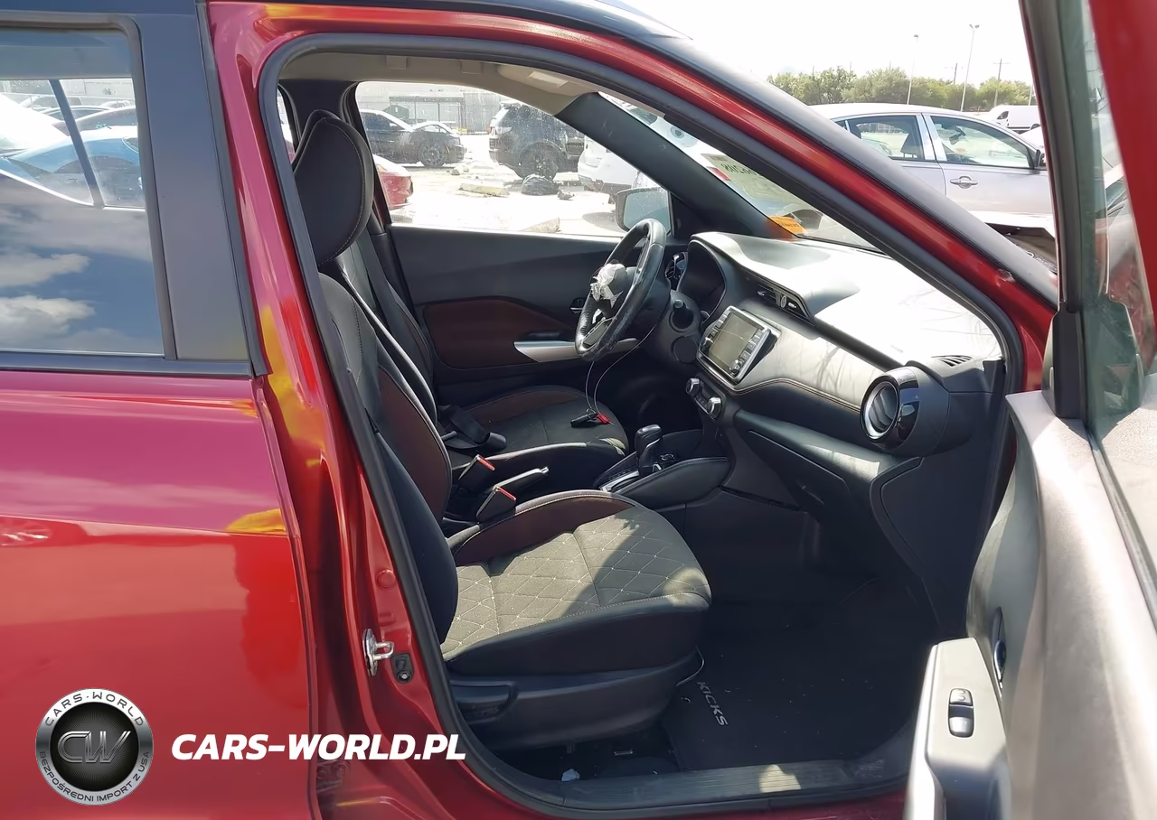 2019 Nissan Kicks Sr VIN:3N1CP5CUXKL477354 - 5