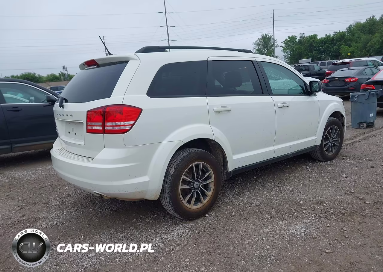 2018 Dodge Journey Se VIN:3C4PDCAB5JT294133 - 4