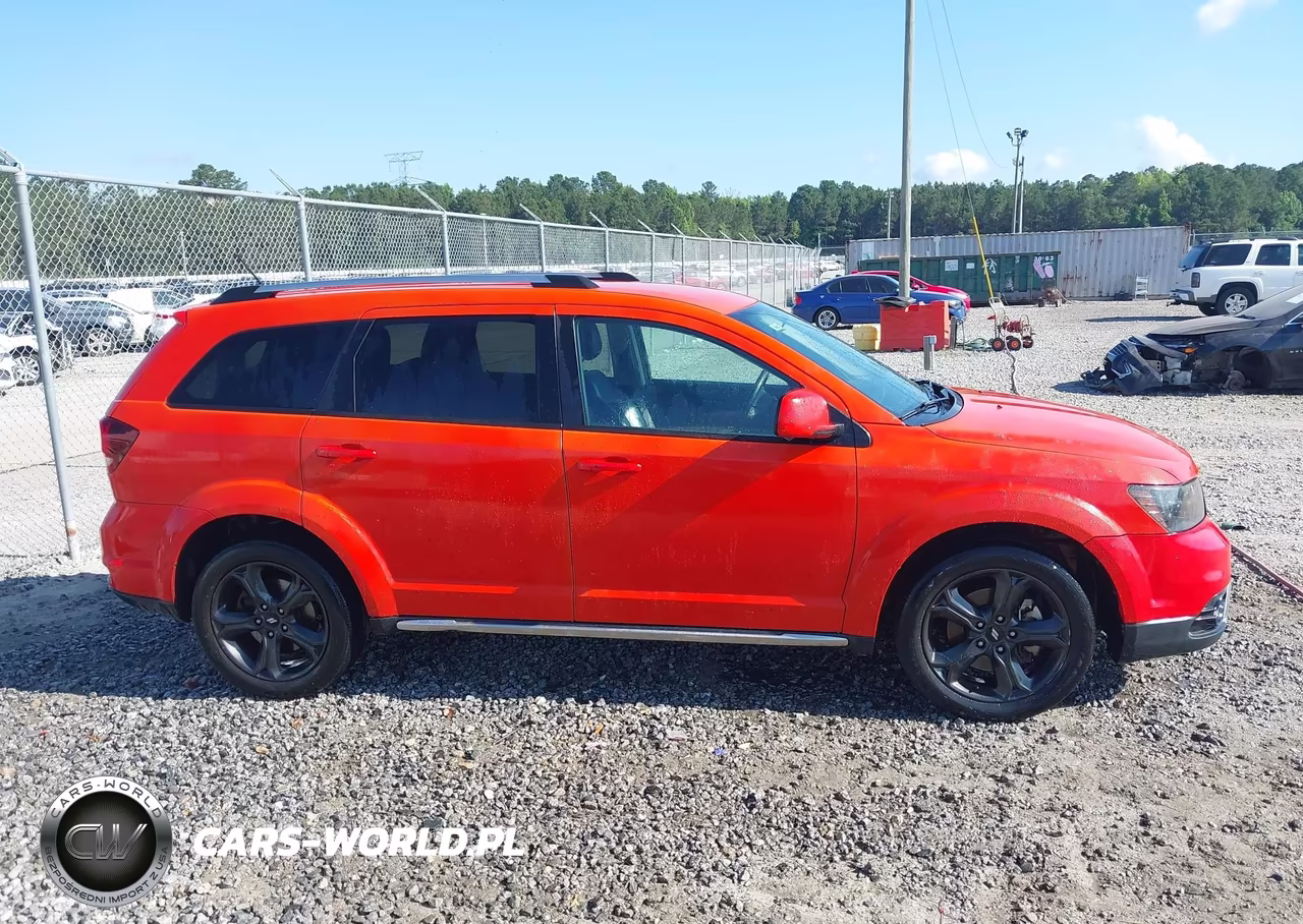 2018 Dodge Journey Crossroad VIN:3C4PDCGB0JT421846 - 13
