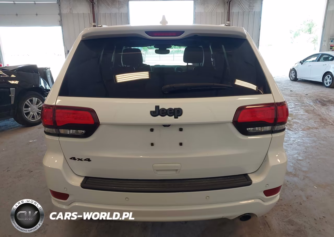 2020 Jeep Grand Cherokee Altitude 4X4 VIN:1C4RJFAG4LC240402 - 16