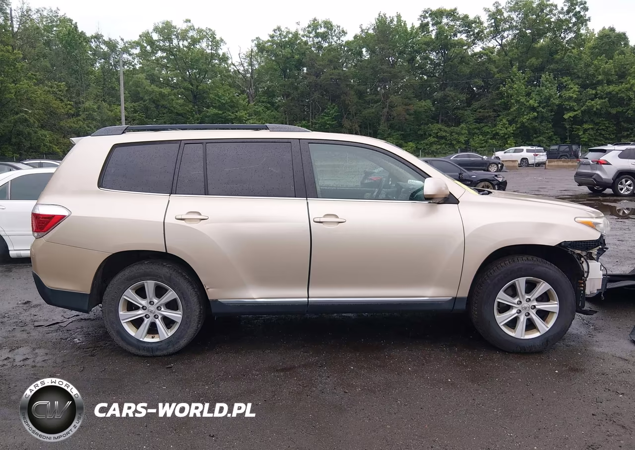 2011 Toyota Highlander Base V6 VIN:5TDBK3EH6BS090841 - 14
