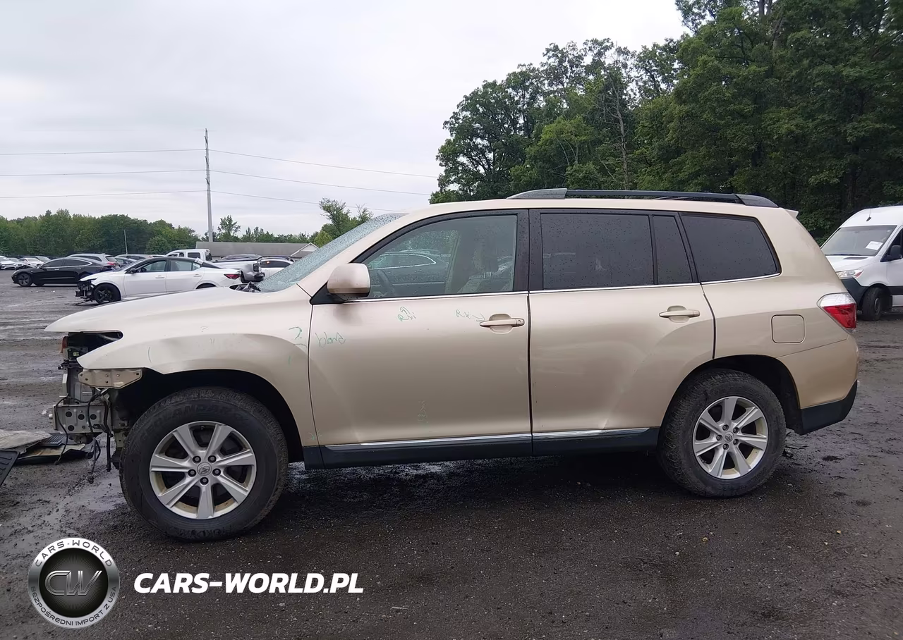 2011 Toyota Highlander Base V6 VIN:5TDBK3EH6BS090841 - 15