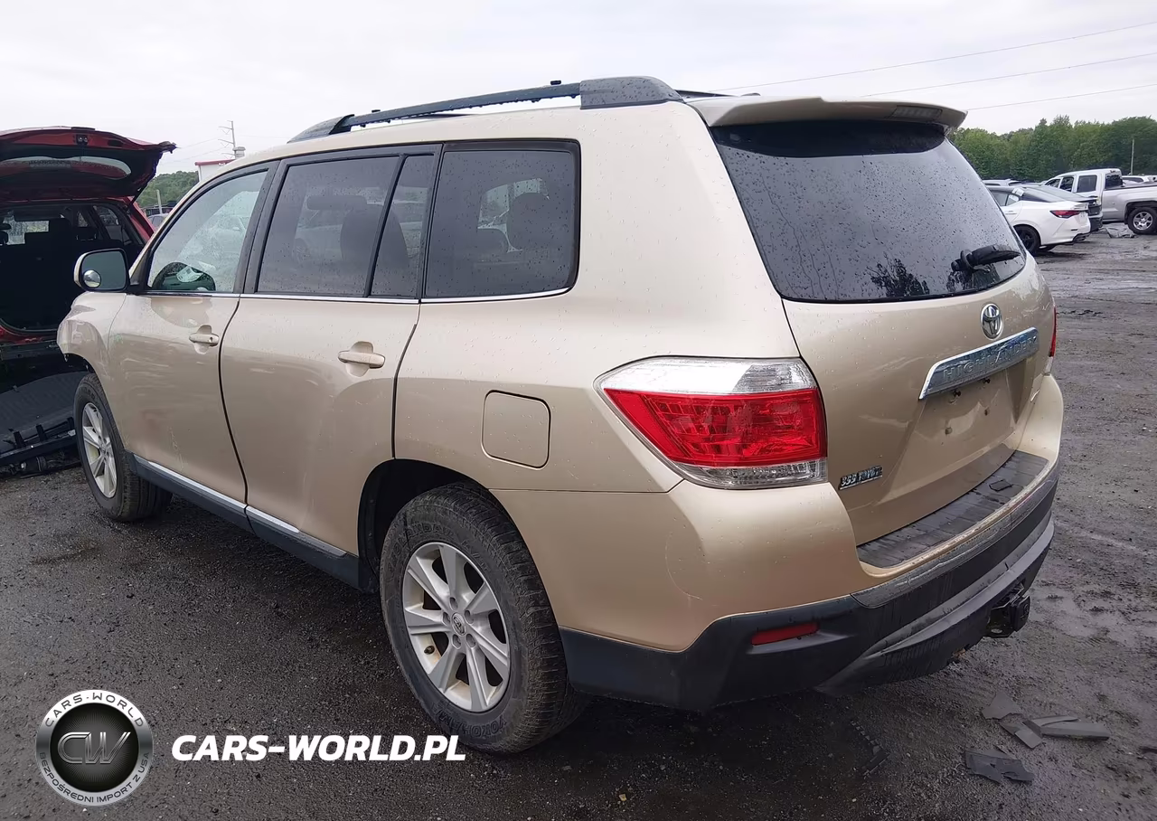 2011 Toyota Highlander Base V6 VIN:5TDBK3EH6BS090841 - 3