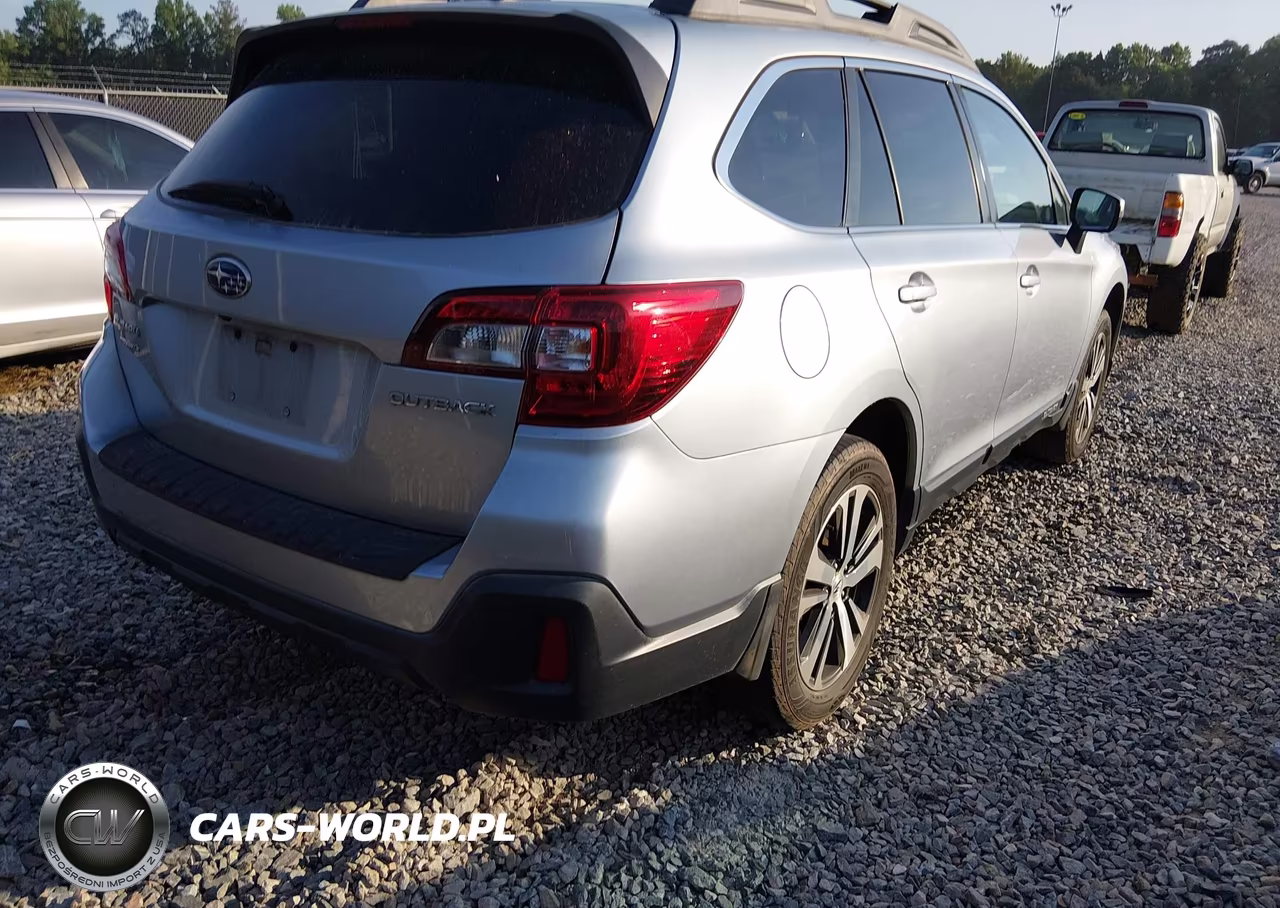 2018 Subaru Outback 2.5I Limited VIN:4S4BSAKC2J3373035 - 4