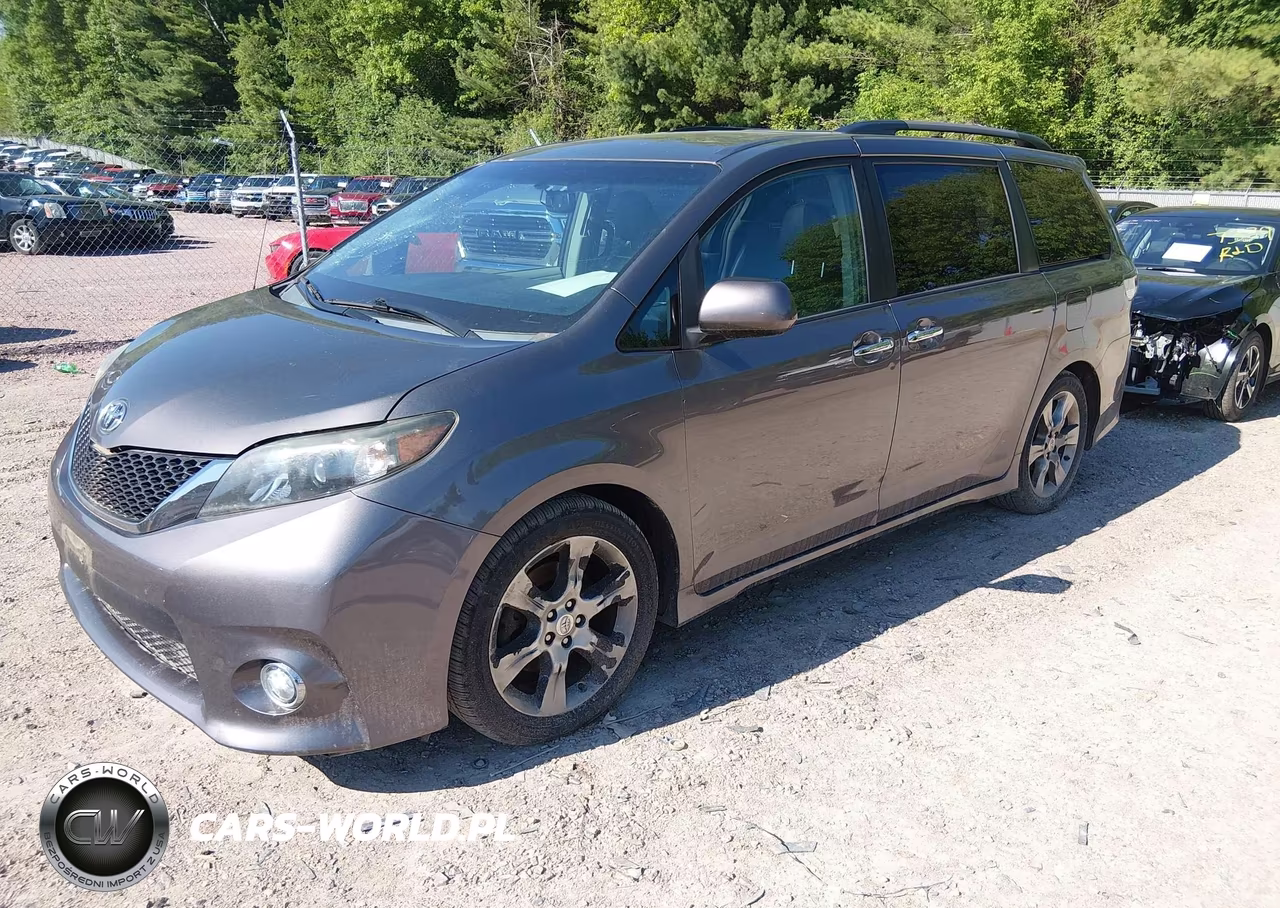 2014 Toyota Sienna Se 8 Passenger VIN:5TDXK3DC2ES471327 - 2