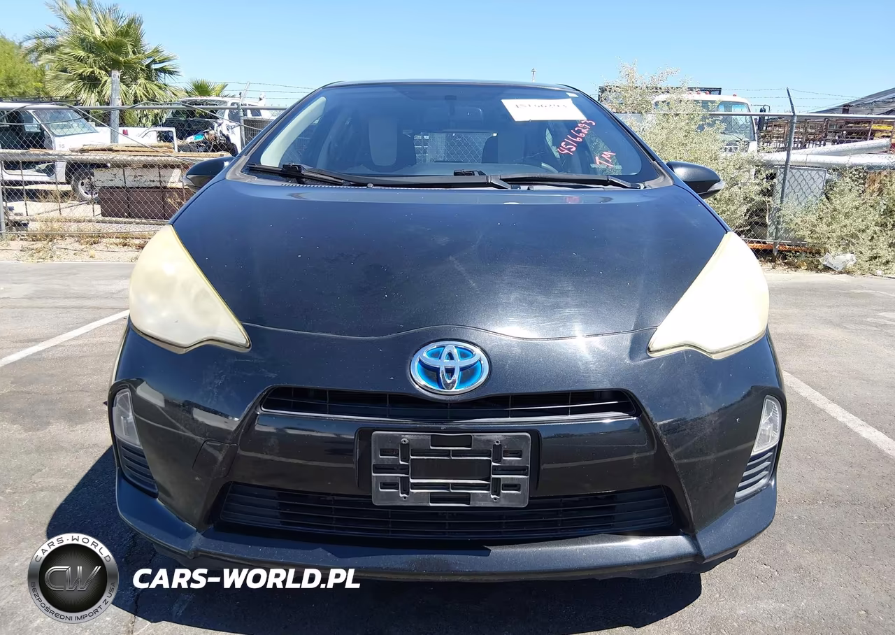 2014 Toyota Prius C One VIN:JTDKDTB36E1060162 - 11